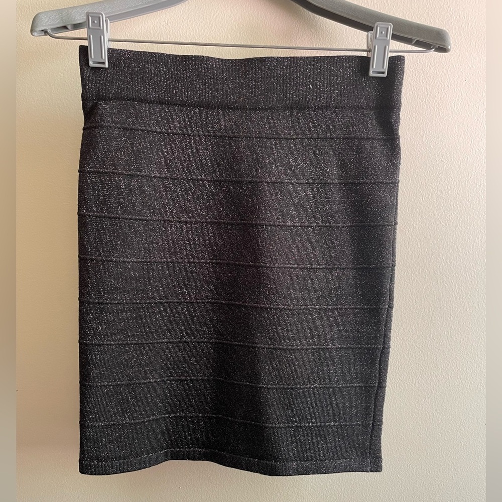 Black with Metallic Silver Thread Mini Skirt - Size M